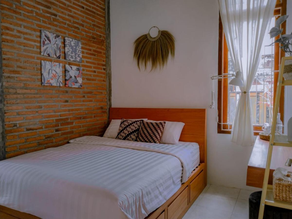 Inn House Homestay Dadapan Kültér fotó