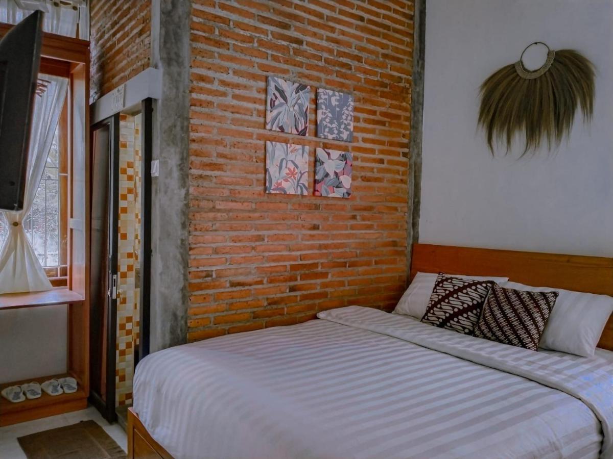 Inn House Homestay Dadapan Kültér fotó