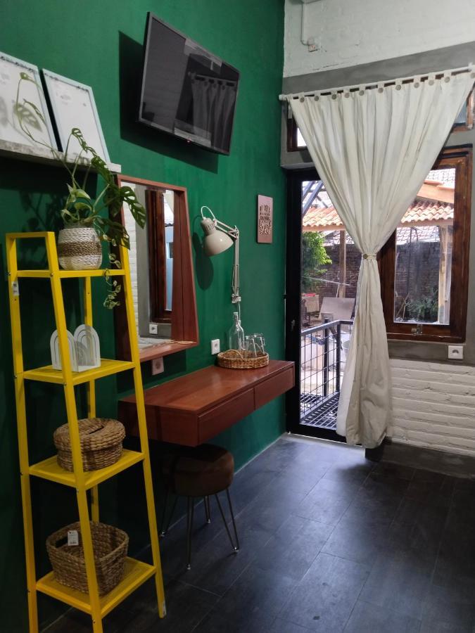 Inn House Homestay Dadapan Kültér fotó