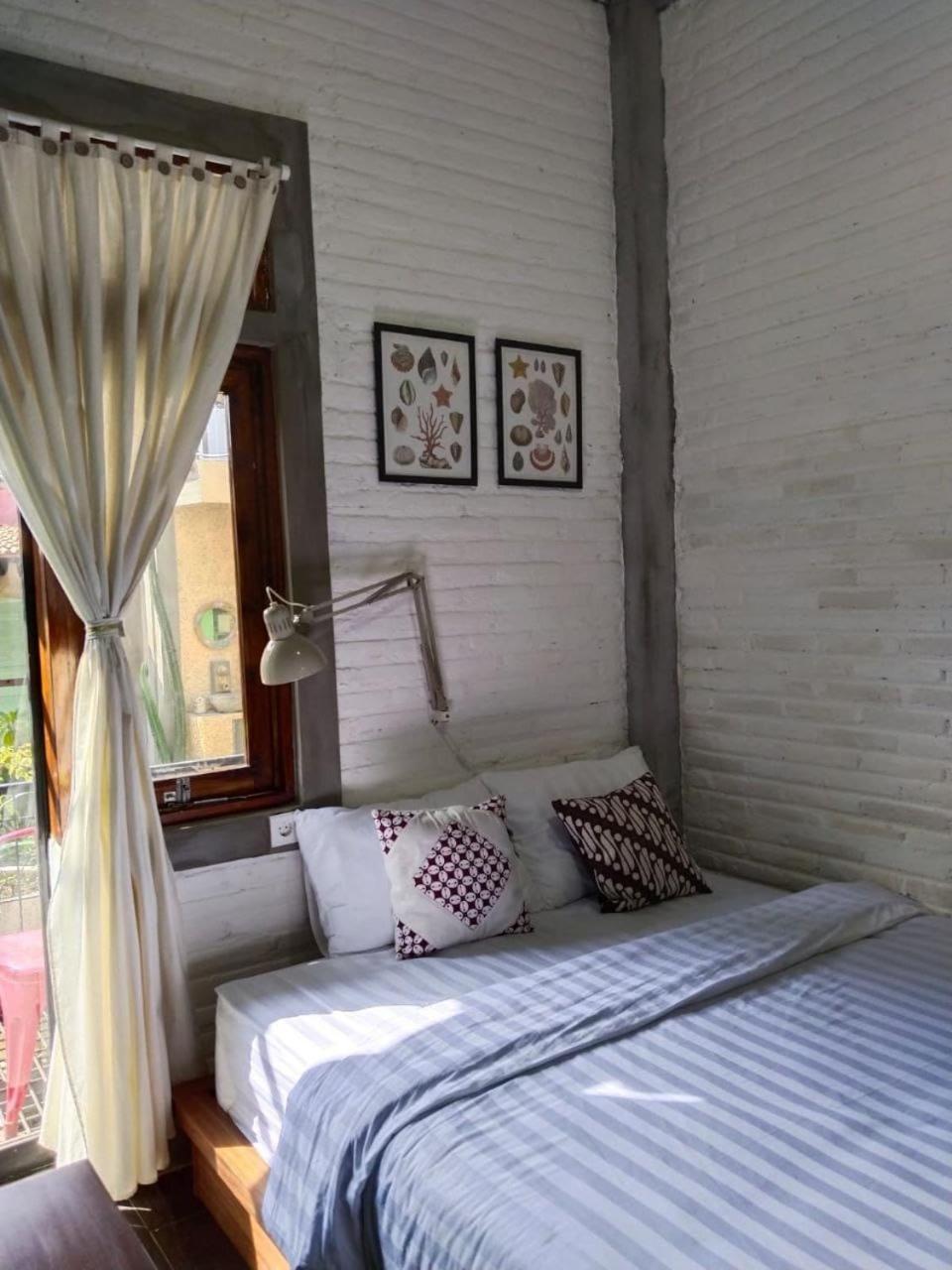 Inn House Homestay Dadapan Kültér fotó
